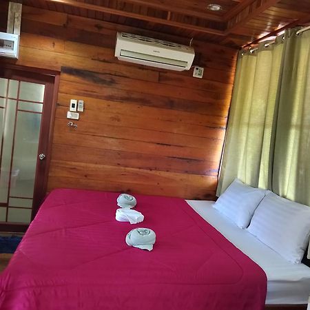 ภูริรักษ์ โฮมสเตย์ Ban Pha Saeng Lang エクステリア 写真