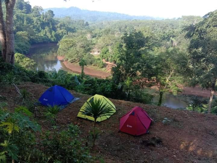 ภูริรักษ์ โฮมสเตย์ Ban Pha Saeng Lang エクステリア 写真