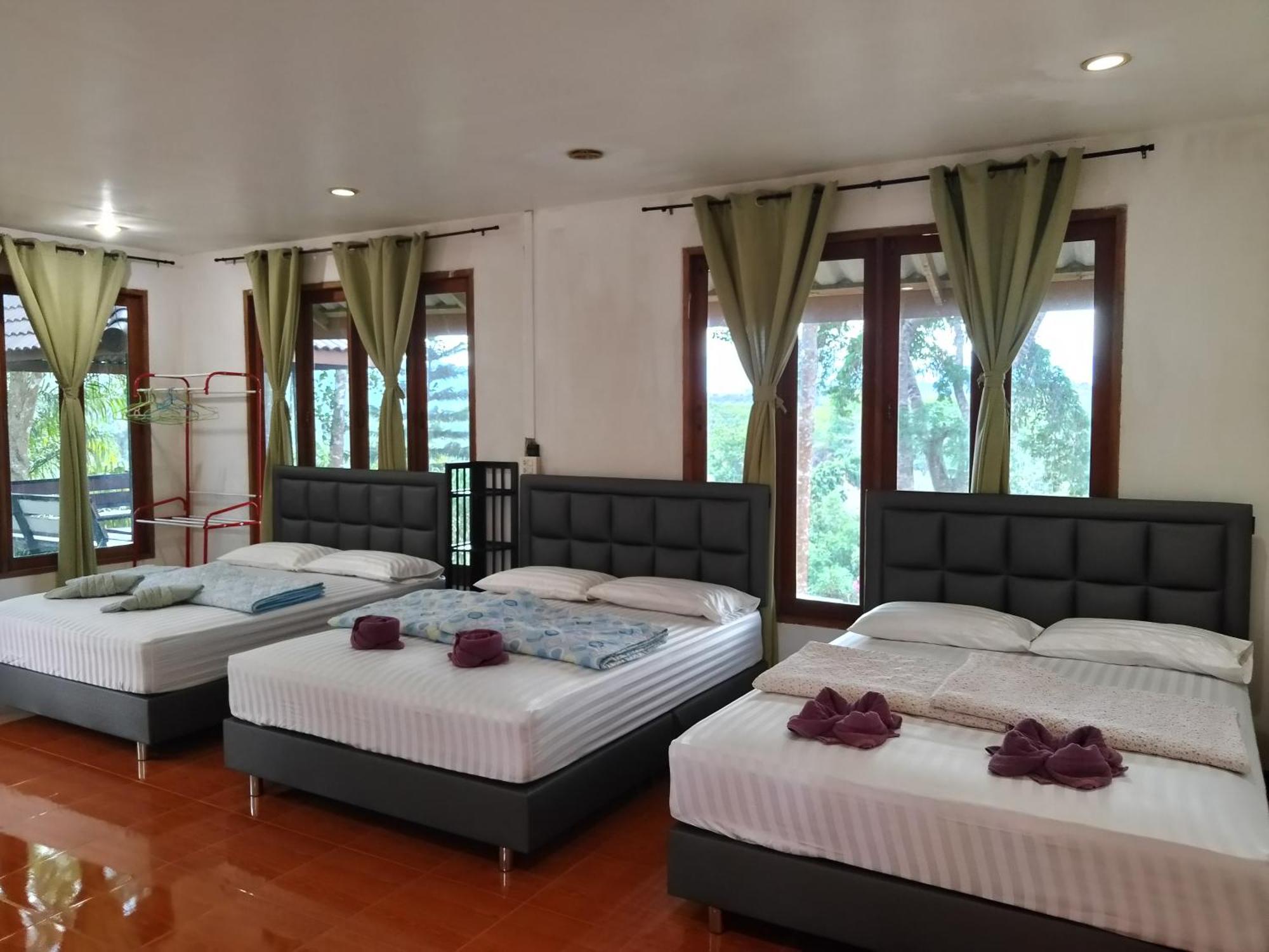 ภูริรักษ์ โฮมสเตย์ Ban Pha Saeng Lang エクステリア 写真